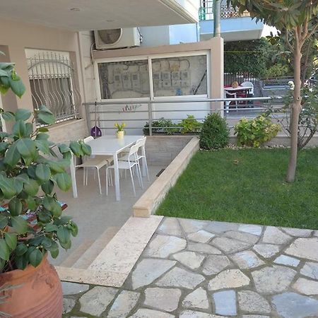 Δεσποινα Apartment เนอาเปรามอส ภายนอก รูปภาพ